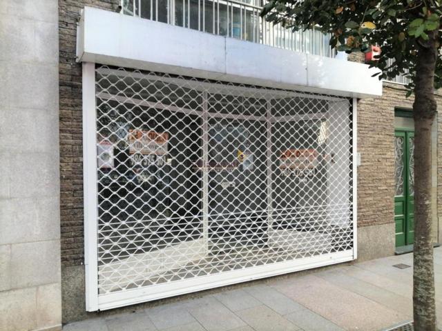 ALQUILER Y VENTA. CALVARIO, LOCAL DE 150 M2. TOTAL EN 2 PLANTAS, ZONA TRANSITADA photo 0
