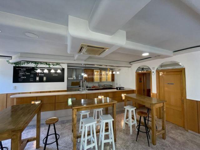 CAFETERÍA MONTADA 90 M2. CON 30 M2. DE TERRAZA, EN LA ZONA DE LA DOBLADA (SE PUEDE HACER VIVIENDA) photo 0