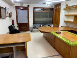 ZONA ROSALIA DE CASTRO, OFICINA 70 M2., CON 2 DESPACHOS Y 1 BAÑO photo 0