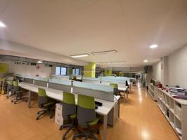 MAGNÍFICO LOCAL PERFECTO PARA CENTRO DE FORMACIÓN, ACADEMIA, TODO ACONDICIONADO Y AMUEBLADO, CON LICENCIA. LISTO PARA TRABAJAR photo 0