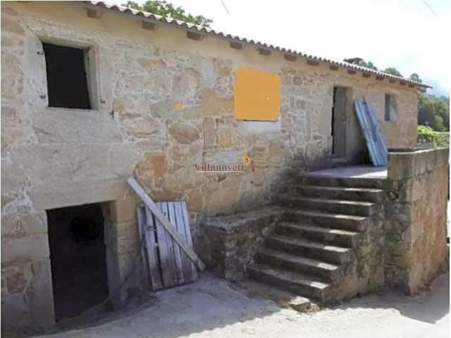 CASA PIEDRA 2 PLANTAS CON PEQUEÑA FINCA 300 M2. photo 0