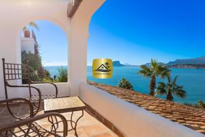 &#1 · CHALET DE LUJO FRENTE AL MAR en Playa Portet, Moraira | Agencia Inmobiliaria Experta photo 0