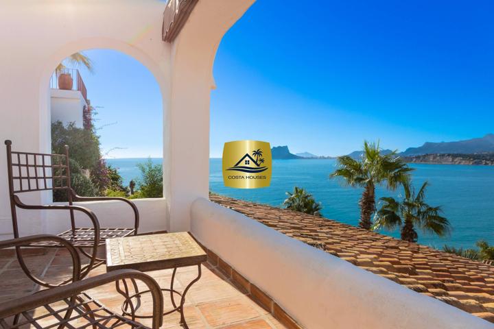 &#1 · CHALET DE LUJO FRENTE AL MAR en Playa Portet, Moraira | Agencia Inmobiliaria Experta photo 0