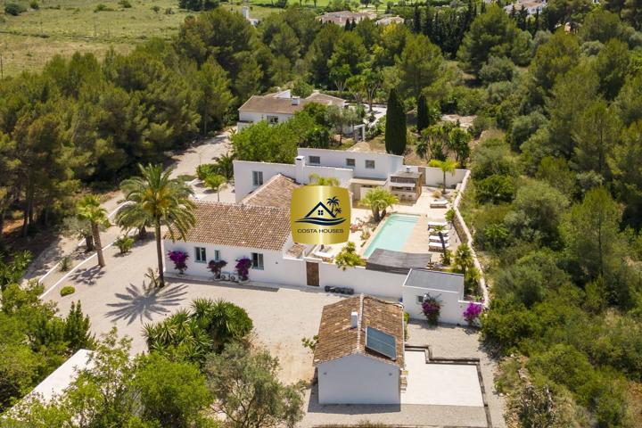 FINCA IBICENCA JUNTO AL GOLF – PRIVACIDAD Y AUTENTICIDAD EN JÁVEA, COSTA BLANCA photo 0