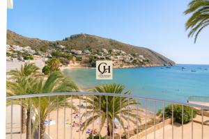 CASA ESCONDIDA · EN PRIMERA LINEA DE PLAYA EL PORTET, MORAIRA · COSTA BLANCA photo 0