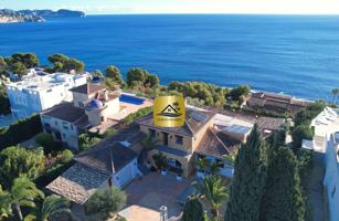 VILLA FUSTERA EN VENTA - LUJO CON VISTAS FRONTALES AL MAR EN BENISSA, ALICANTE photo 0