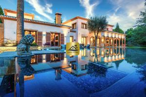 VILLA COLONIAL - MAGNIFICENCIA MEDITERRÁNEA EN JÁVEA CON 8.000 m2 PARCELA photo 0