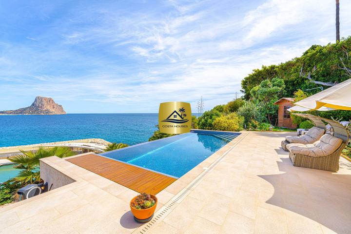 VILLA PUERTO CALPE · VILLA DE LUJO EN PRIMERA LÍNEA DE MAR EN VENTA EN CALPE, COSTA BLANCA photo 0
