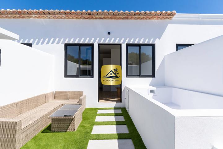 VIVIENDAS IBICENCAS EN Urb. SANTORINI · ADOSADOS CON JARDÍN Y PISCINA PRIVADA EN VENTA EN JÁVEA photo 0