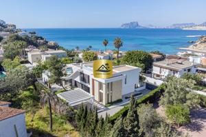 VILLA VELAR · VILLA DE LUJO MODERNA EN VENTA EN EL PORTET MORAIRA A SOLO 200 M DE LA PLAYA photo 0