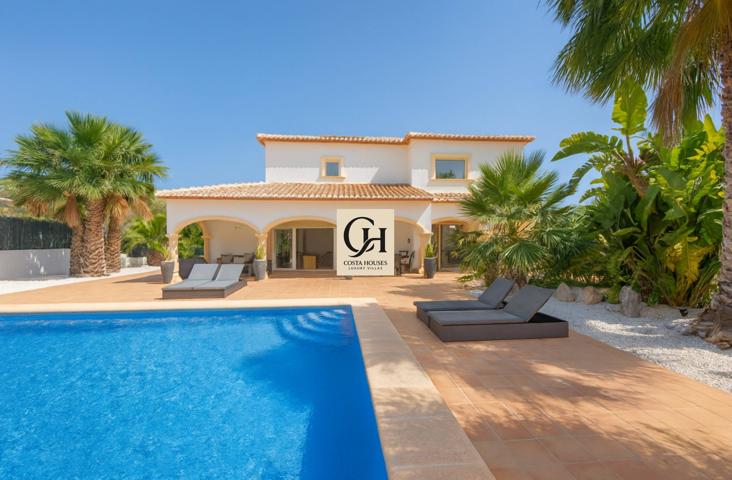 VILLA KASI · RESIDENCIA MEDITERRANEA EN VENTA ENTRE EL GOLF Y EL MAR EN JAVEA ALICANTE photo 0