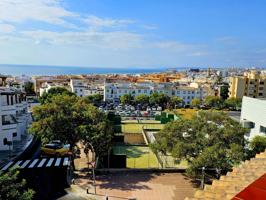 Fantástica adosada en el centro de Estepona photo 0