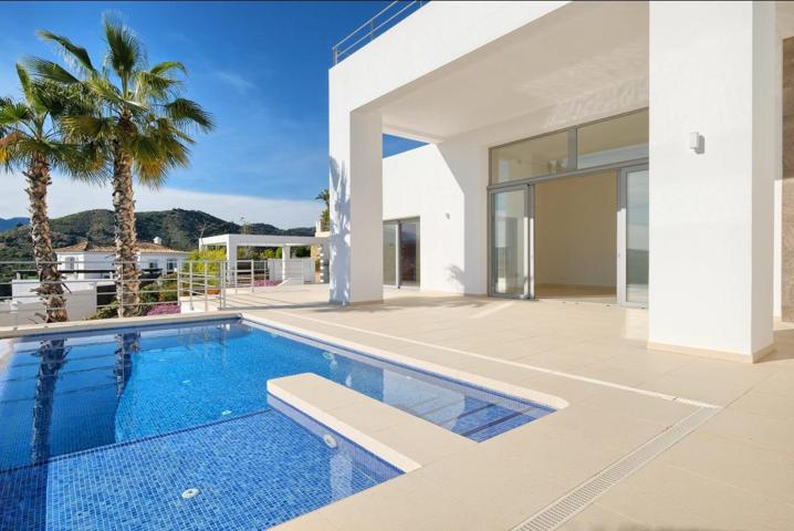 Villa contemporanea con vistas al Mar y Montaña!! a 5 minutos de san Pedro de Alcantara, Marbella. photo 0