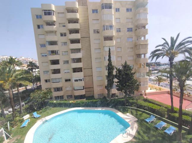Apartamento Planta Media en Estepona photo 0