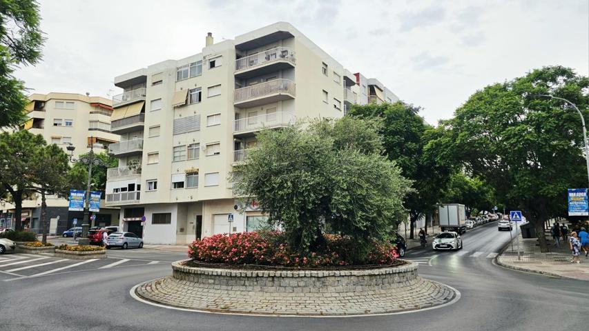 Magnifico y amplio piso en venta en Av de Andalucia photo 0
