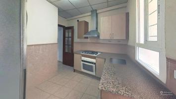 Vivienda en Carolinas Altas de 4 dormitorios photo 0