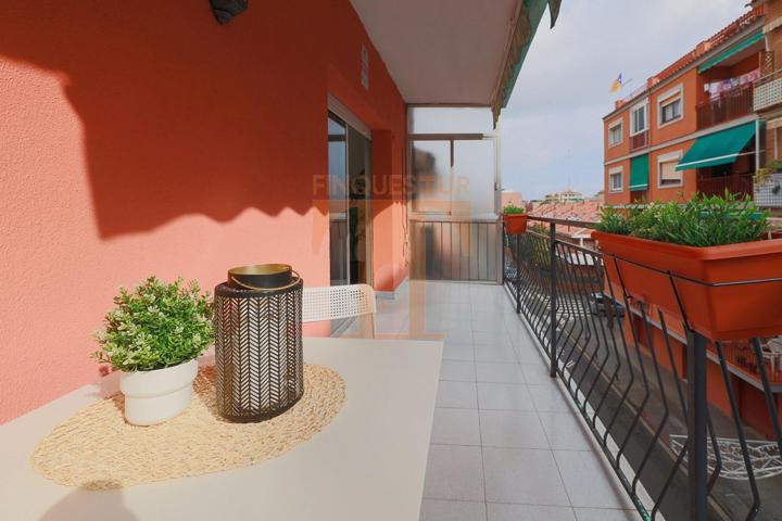DISFRUTA DE LA VIDA cerca del mar en este PISO CÉNTRICO de PREMIA DE MAR photo 0