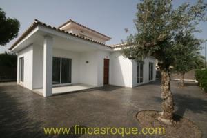 Villa a la venta con proyecto en Puerto de Alcudia photo 0