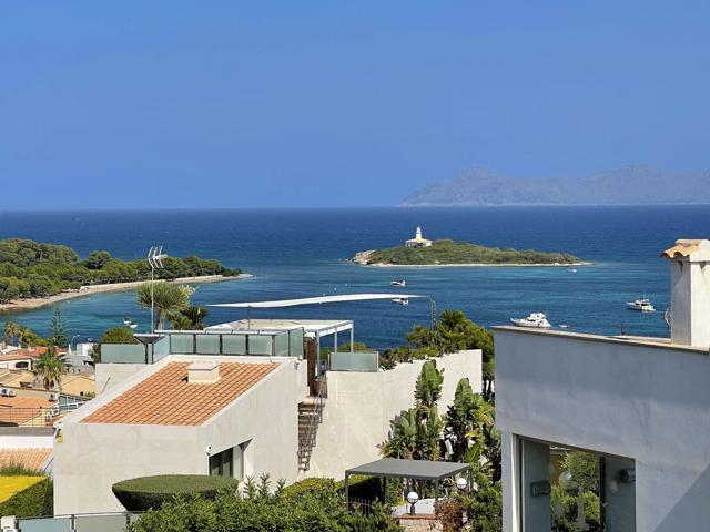 Villa exclusiva con impresionantes vistas al mar en venta en Alcanada (Alcudia). photo 0