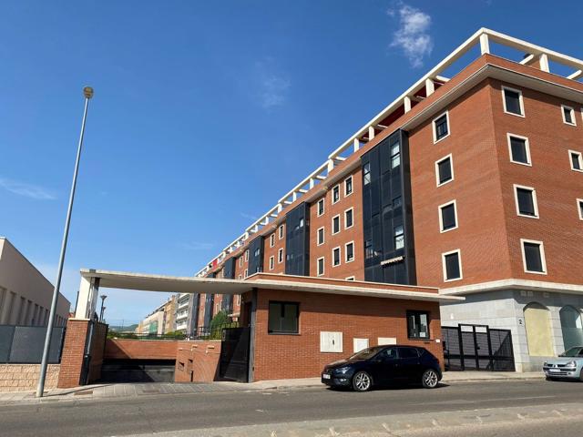 Plaza de garaje en venta en Mercedes Gaibrois photo 0