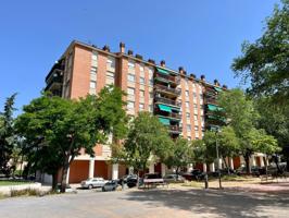 Piso de 3 dormitorios, con terraza, garaje y trastero photo 0