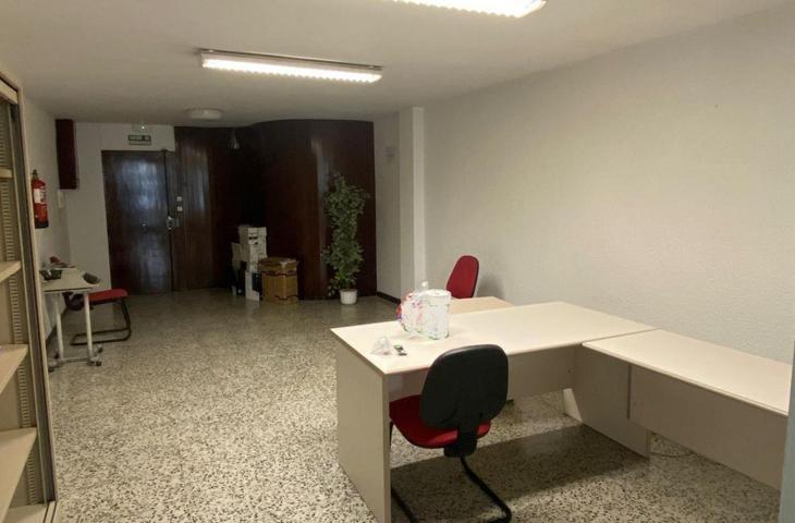 Local comercial en venta en Centre photo 0