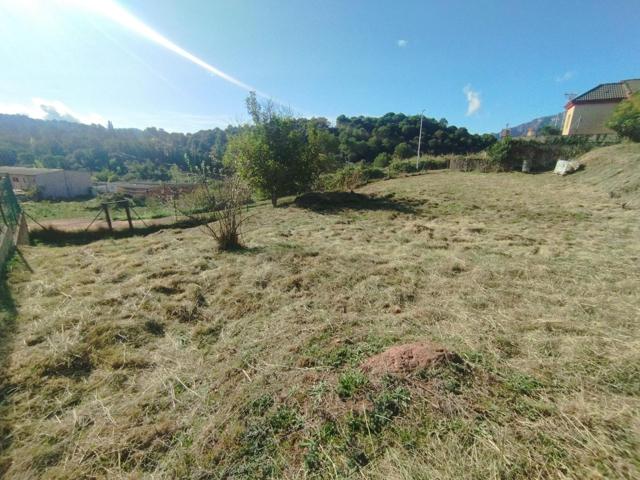 TERRENY AMB VISTES A LA MUNTANYA AL CENTRE DE SANT LLORENÇ SAVALL photo 0