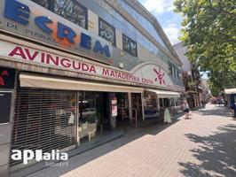Local comercial con excelente visibilidad en plena Av. Matadepera – Zona de alto tránsito en Sabadell photo 0