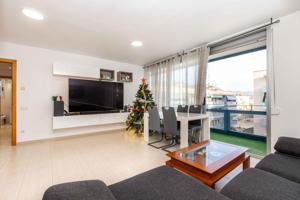 PISO COMPLETAMENTE EXTERIOR CON PLAZA DE PARKING photo 0