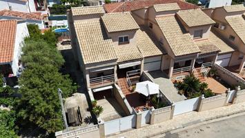 Precioso chalet adosado en Creixell photo 0