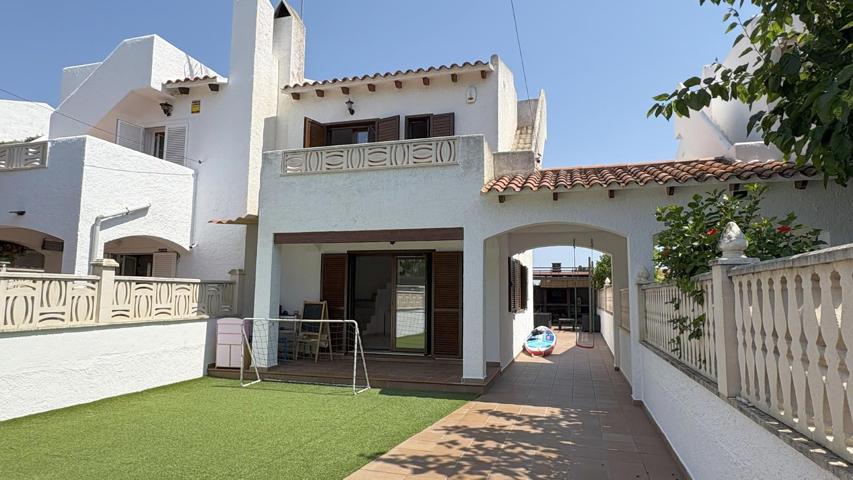 Preciosa casa a 3 vientos en la playa de Creixell photo 0