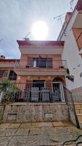 Chalet adosado, muy cerca del mar en Marítima residencial de Torredembarra photo 0