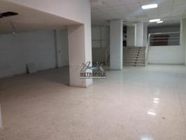 Alquiler - Gran Local 660m2 photo 0