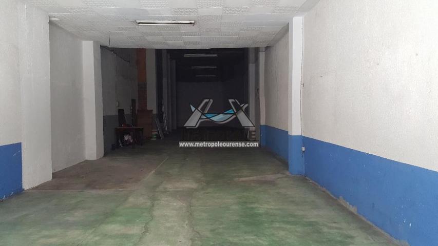 Amplio local en el centro, muchas posibilidades photo 0