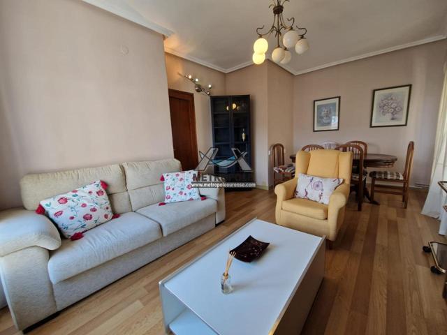 Muy soleado, piso amueblado zona Puente photo 0