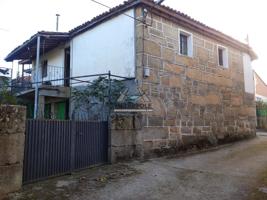 Casita de pueblo con terreno y garaje. NEGOCIABLE. photo 0