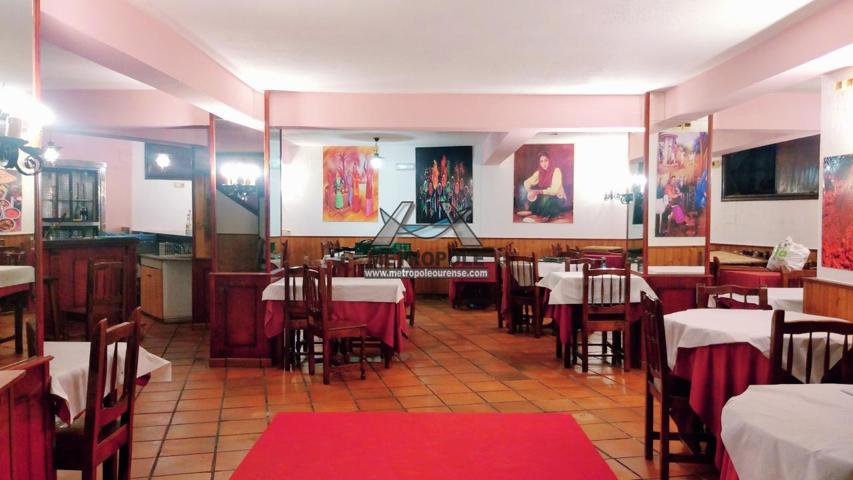 Restaurante equipado en el centro photo 0