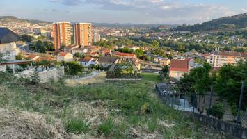 Solar urbano en Ourense con vistas de 1727 m2 photo 0