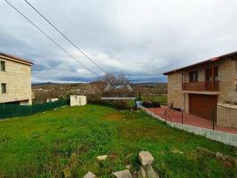 Se vende solar urbanizable de 405 m2 en la villa de Allariz photo 0