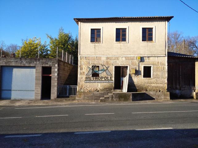 casa de piedra para restaurar con terreno y garaje photo 0