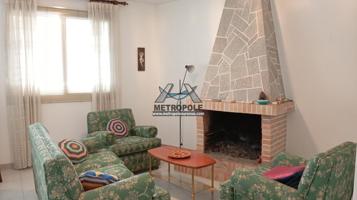 Se Venden 2 Casas Adosadas en la Ciudad photo 0