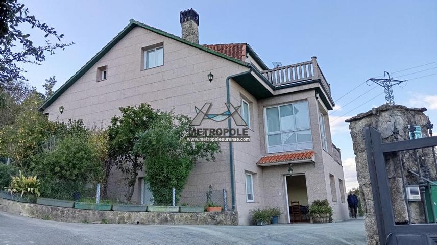 Excelente chalet en Castadón con ascensor! photo 0