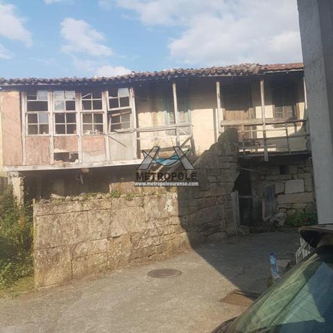 Casa para reformar con finca en entorno rural - Amoeiro photo 0