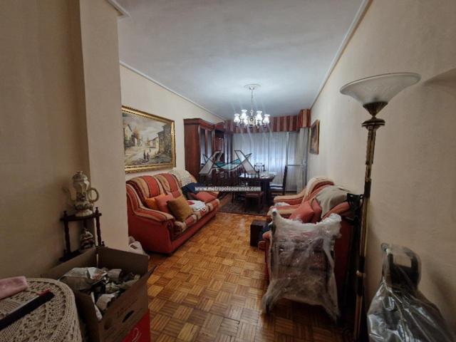 ¡GRAN OPORTUNIDAD EN OURENSE! AMPLIO PISO EXTERIOR EN LA ZONA DEL PUENTE - A ESCASOS 200 M DE LA ESTACIÓN DEL AVE photo 0