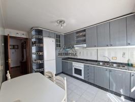 Vivienda luminosa al lado de la Plaza de la Marina photo 0