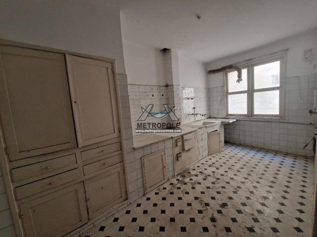 Se vende 50% edificio en plena ciudad zona plaza marina photo 0