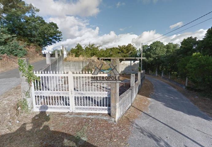 Parcela de 1400m2 con construccion photo 0