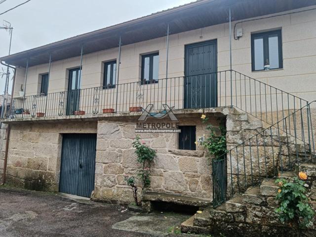 Preciosa vivienda con finca de 3500m² y 220m² de vivienda, a 15km de Ourense y 9km de O Carballiño photo 0