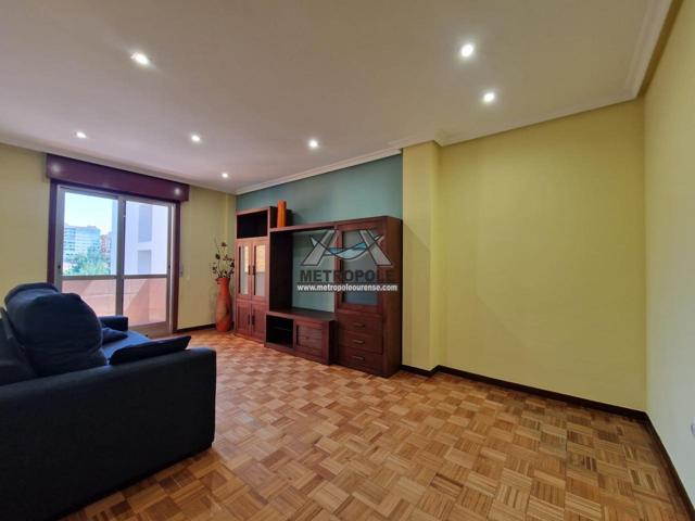 Piso en A Ponte con garaje, trastero y una localización única a un paso del centro comercial photo 0