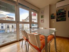 ¡Oportunidad Única en el Casco Antiguo! Estudio tipo dúplex ¡Impecable! photo 0